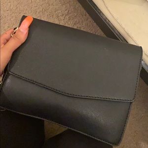 Black body cross bag